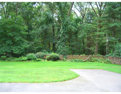 227 Farmington Road Longmeadow, MA 01106 - Photo 4 of 12 Gallery Image 4