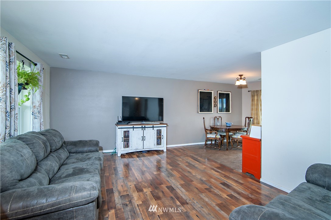 19691 Southwest 2.6 Road Quincy, WA 98848 - Photo 11 of 23 Gallery Image 11