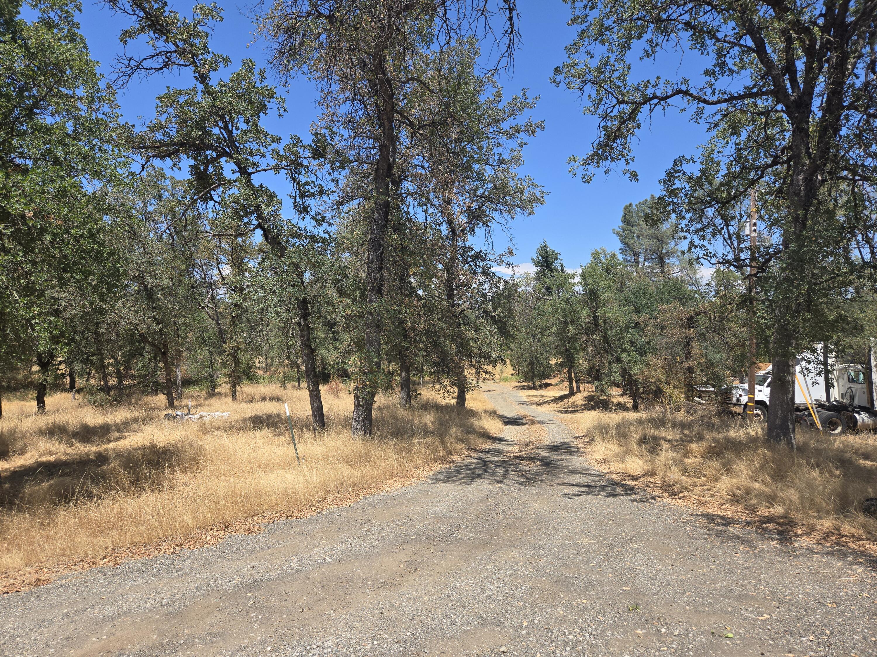 18353 Old Oasis Road Redding, CA 96003 - Photo 3 of 22 a view of a yard with snow