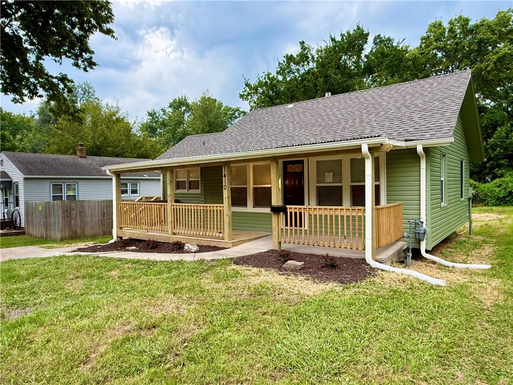 1410 South Logan Avenue Independence, MO 64055 - Photo 2 of 21