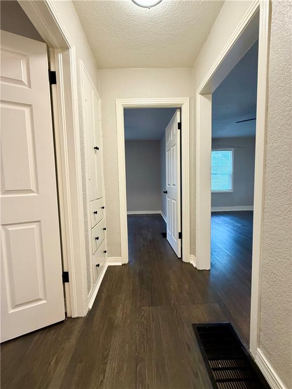 1410 South Logan Avenue Independence, MO 64055 - Photo 8 of 21