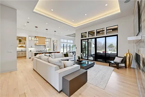 $3,500,000 | 21100 West 105th Street, Olathe, KS 66061