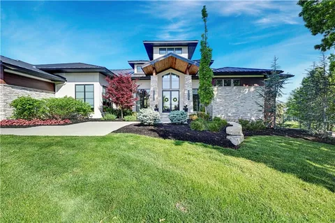 $3,385,000 | 21100 West 105th Street, Olathe, KS 66061