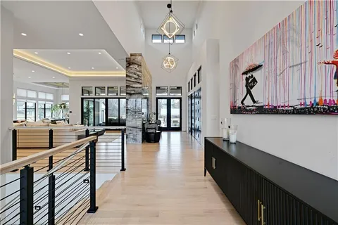 $3,385,000 | 21100 West 105th Street, Olathe, KS 66061