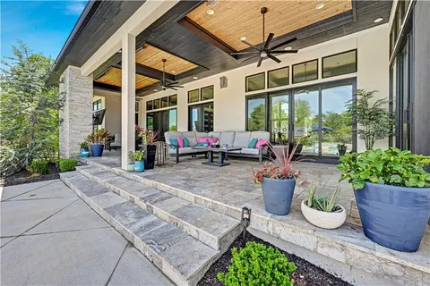 $3,385,000 | 21100 West 105th Street, Olathe, KS 66061