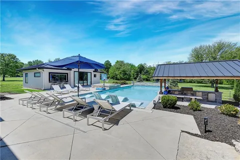 $3,385,000 | 21100 West 105th Street, Olathe, KS 66061