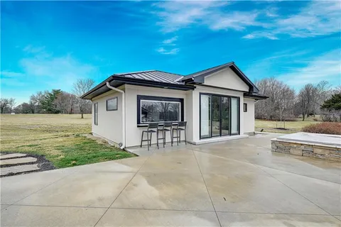 $3,500,000 | 21100 West 105th Street, Olathe, KS 66061