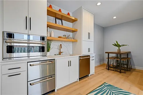 $3,500,000 | 21100 West 105th Street, Olathe, KS 66061