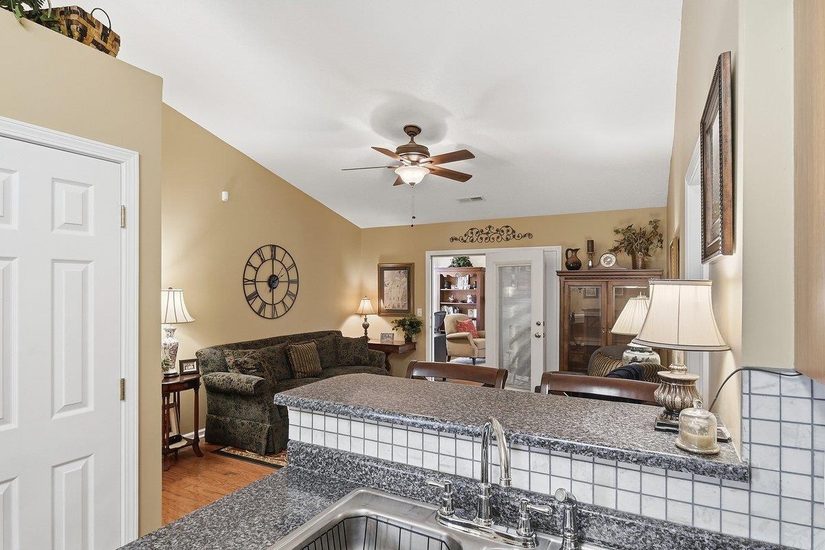 205 Garfield Lane Simpsonville, SC 29681 - Photo 12 of 32