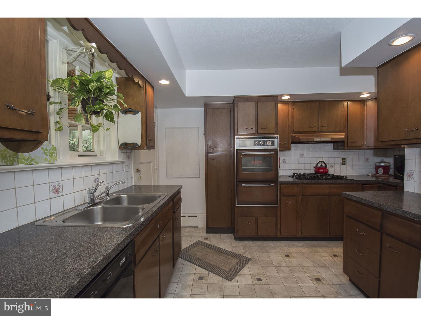 225 Old Forest Road Wynnewood, PA 19096 - Photo 9 of 25 Gallery Image 9