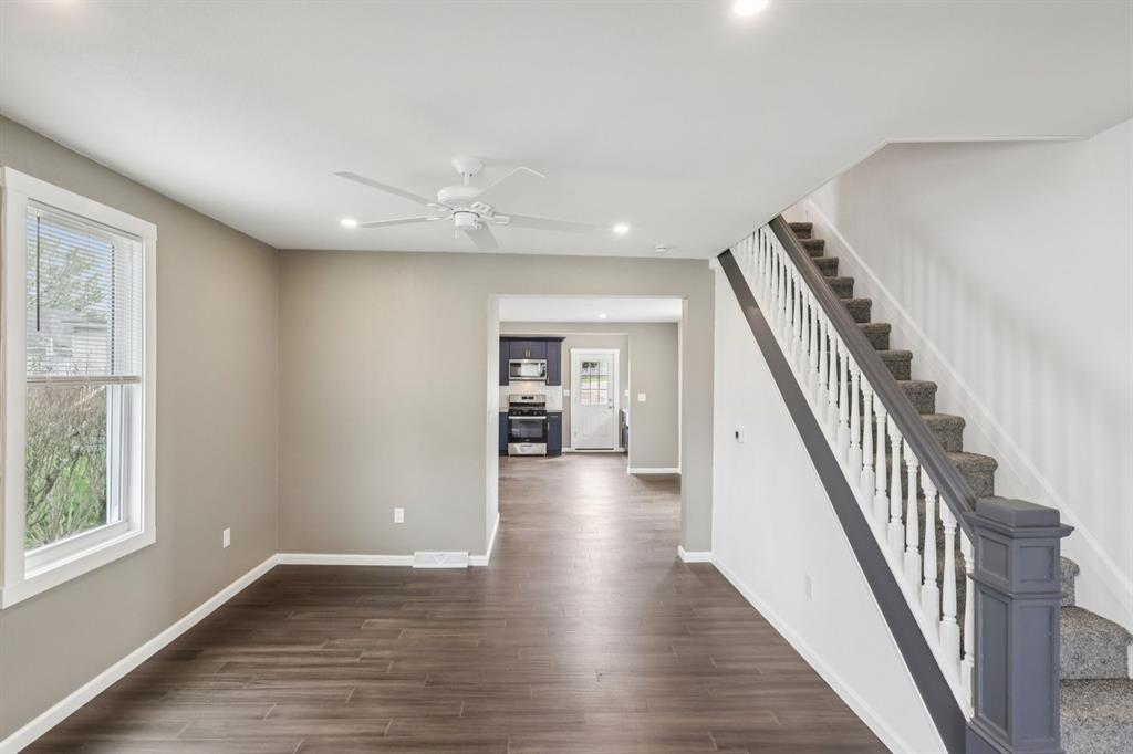 613 Oak Street Vandergrift, PA 15690 - Photo 7 of 50
