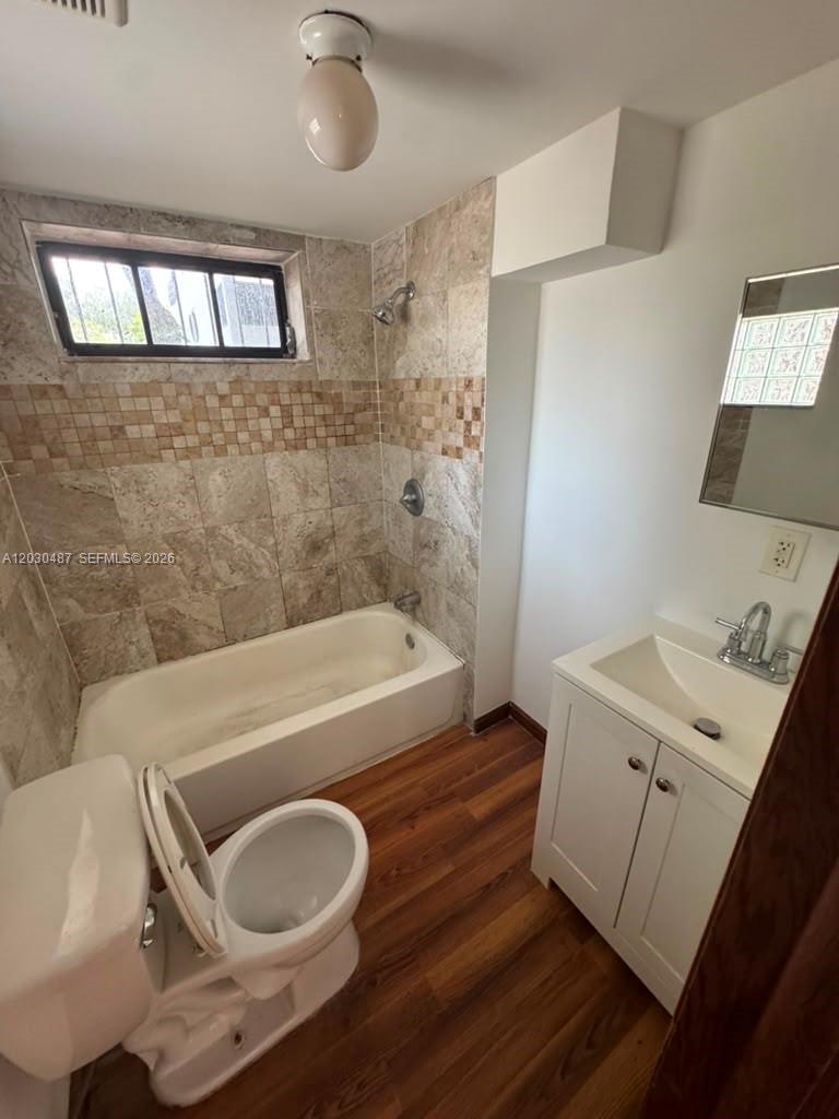 2107 Secoffee Street, Unit 3 Miami, FL 33133 - Photo 1 of 7