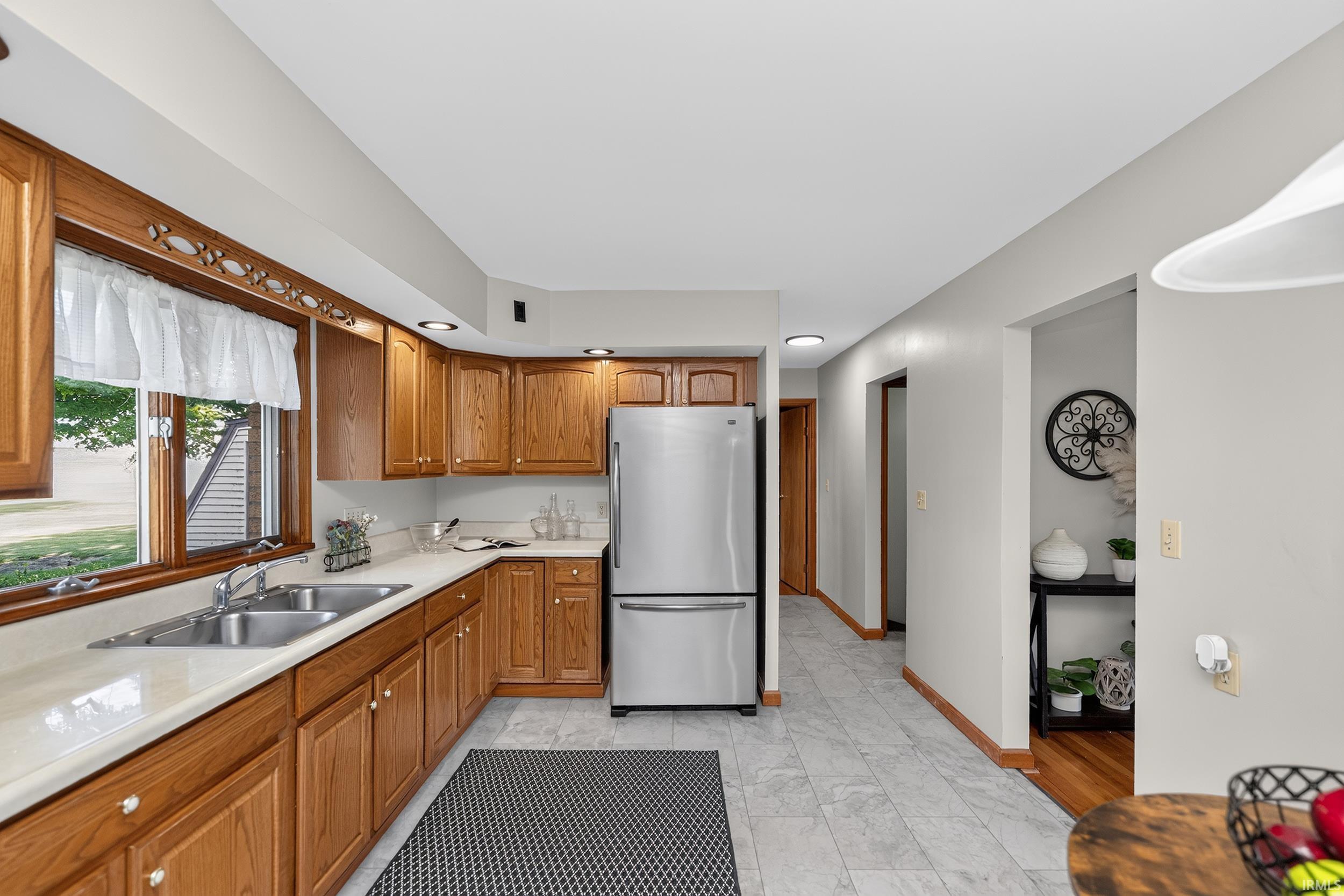 16122 Jackson Road Mishawaka, IN 46544 - Photo 11 of 39 Gallery Image 11