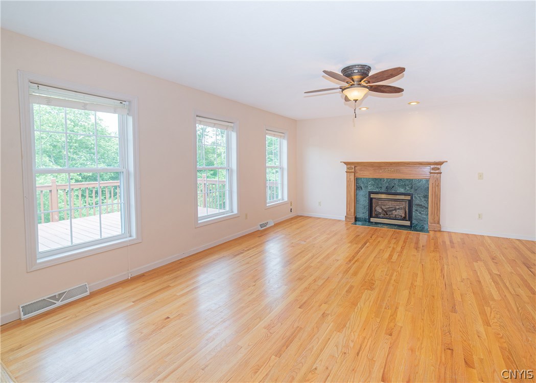 123 Peridot Drive Camillus, NY 13219 - Photo 11 of 36