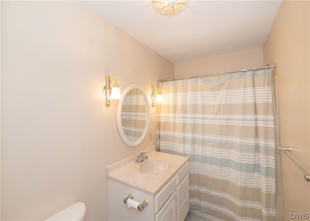 123 Peridot Drive Camillus, NY 13219 - Photo 24 of 36