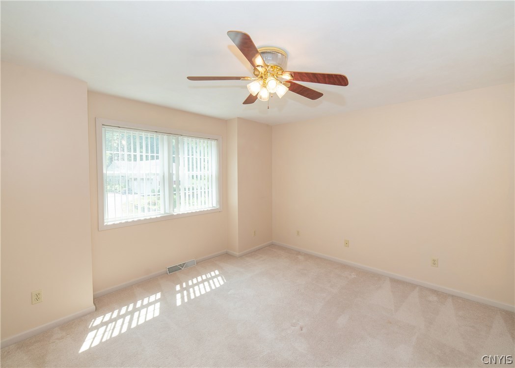123 Peridot Drive Camillus, NY 13219 - Photo 26 of 36