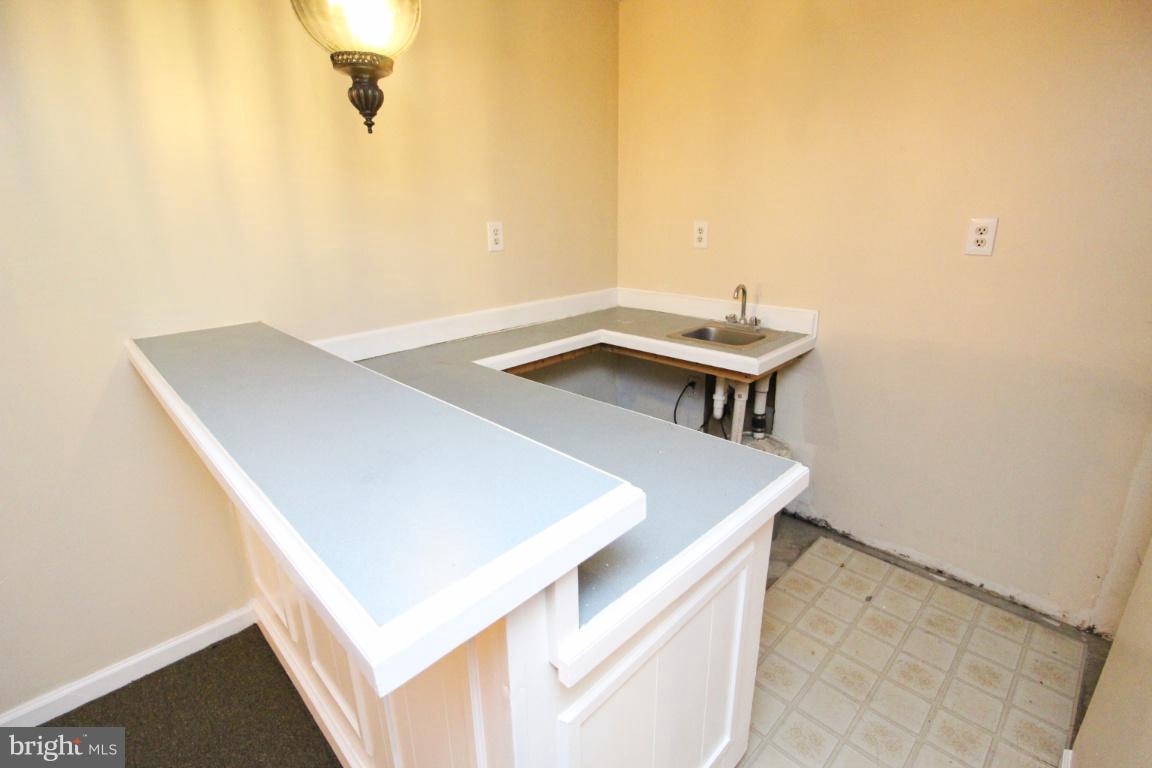 405 Calvary Road Churchville, MD 21028 - Photo 24 of 29 bar with sink