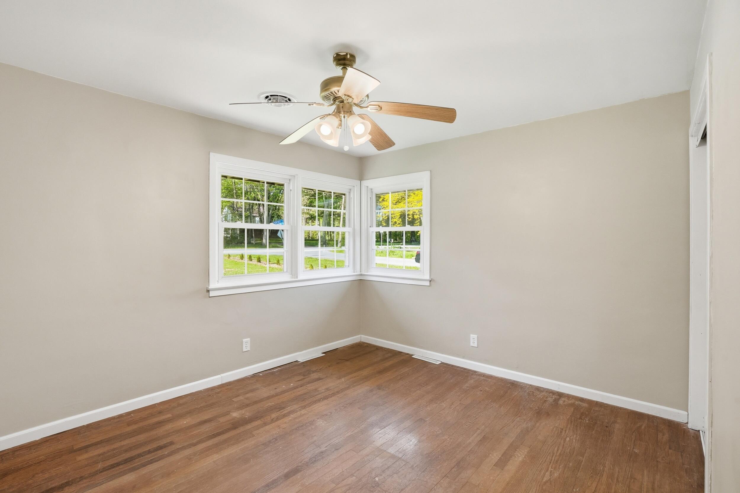 590 East Oak Hill Road Chesterton, IN 46304 - Photo 11 of 31 2500x1666