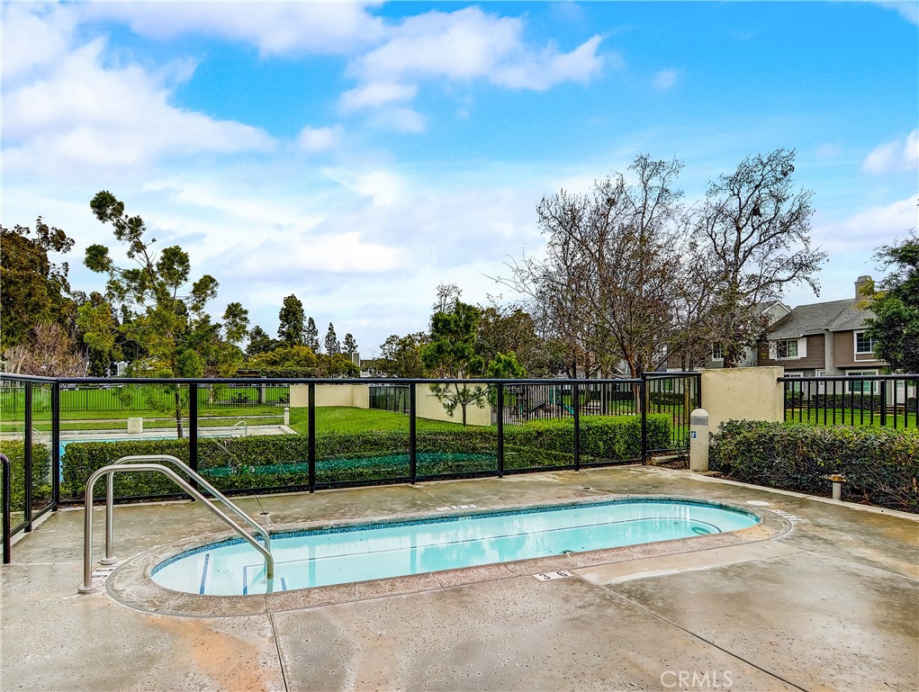 98 Greenfield, Unit 95 Irvine, CA 92614 - Photo 43 of 48 a view of swimming pool