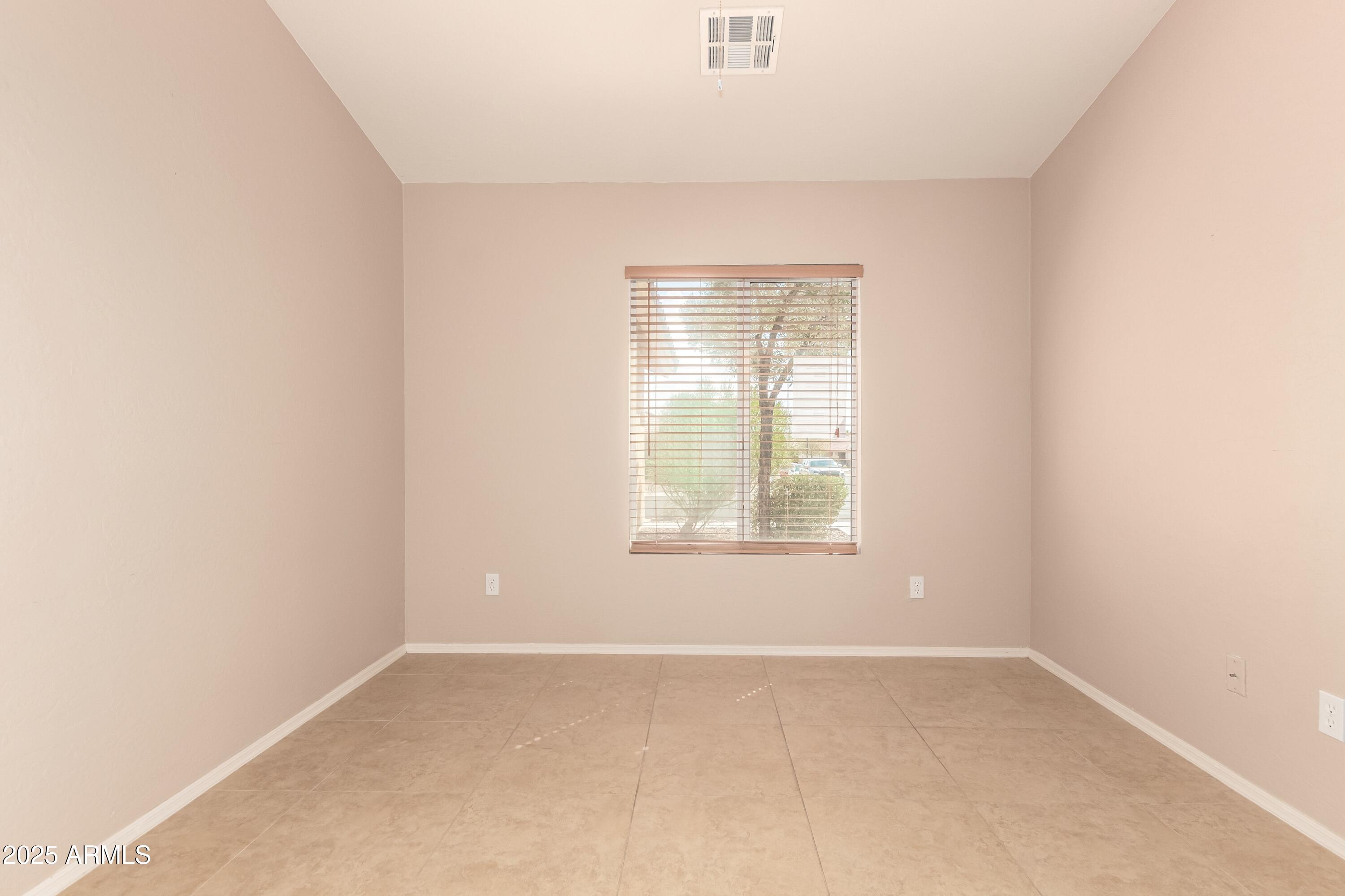 23194 West Moonlight Path Buckeye, AZ 85326 - Photo 9 of 33 09 - Moonlight