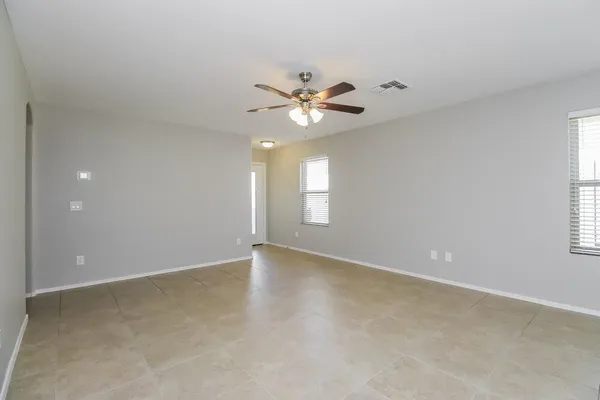 $1,915 | 3047 West Dancer Lane, San Tan Valley, AZ 85144