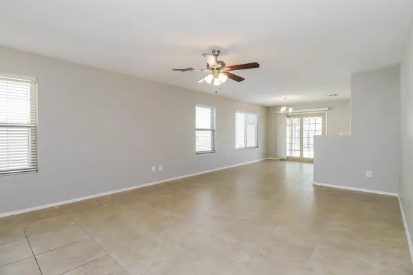 $1,915 | 3047 West Dancer Lane, San Tan Valley, AZ 85144