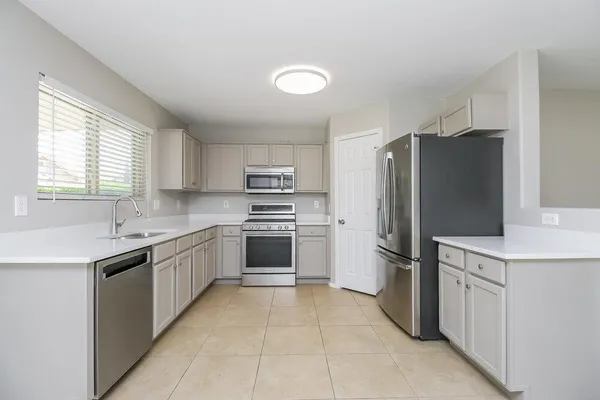 $1,915 | 3047 West Dancer Lane, San Tan Valley, AZ 85144