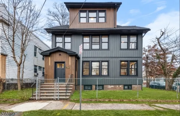 $2,000 | 19 Abbotsford Avenue, Unit 3, Newark, NJ 07106