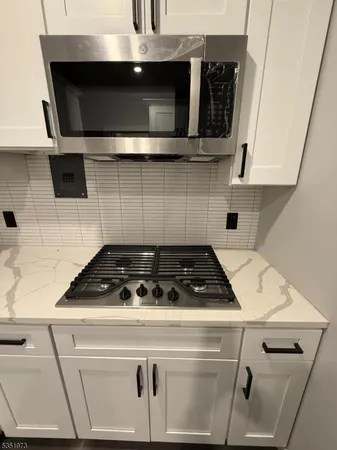 $2,000 | 19 Abbotsford Avenue, Unit 3, Newark, NJ 07106