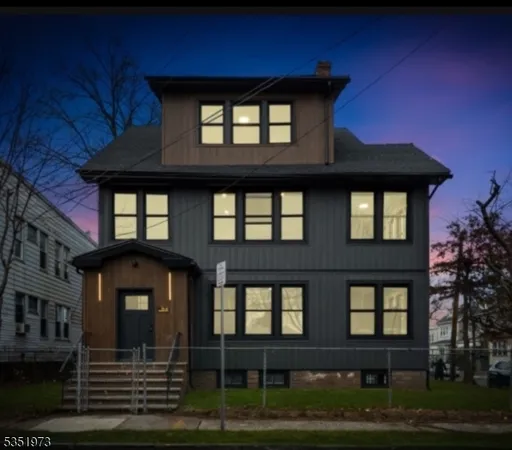 $2,000 | 19 Abbotsford Avenue, Unit 3, Newark, NJ 07106