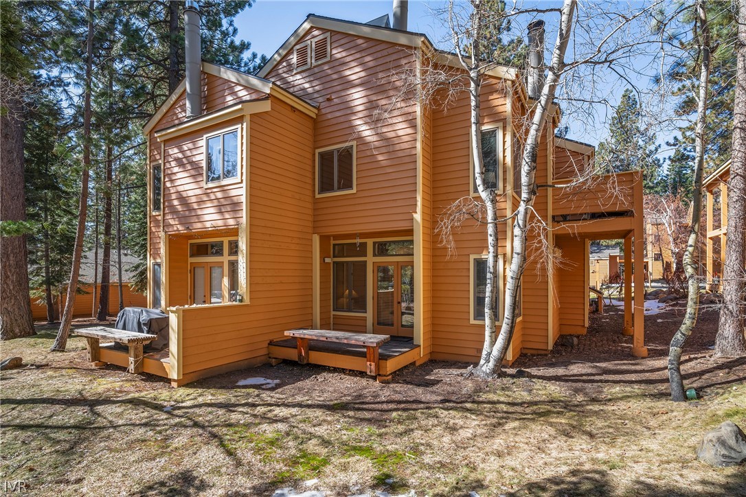 931 Incline Way, Unit 230 Incline Village, NV 89451 - Photo 8 of 24 a view of a house with backyard