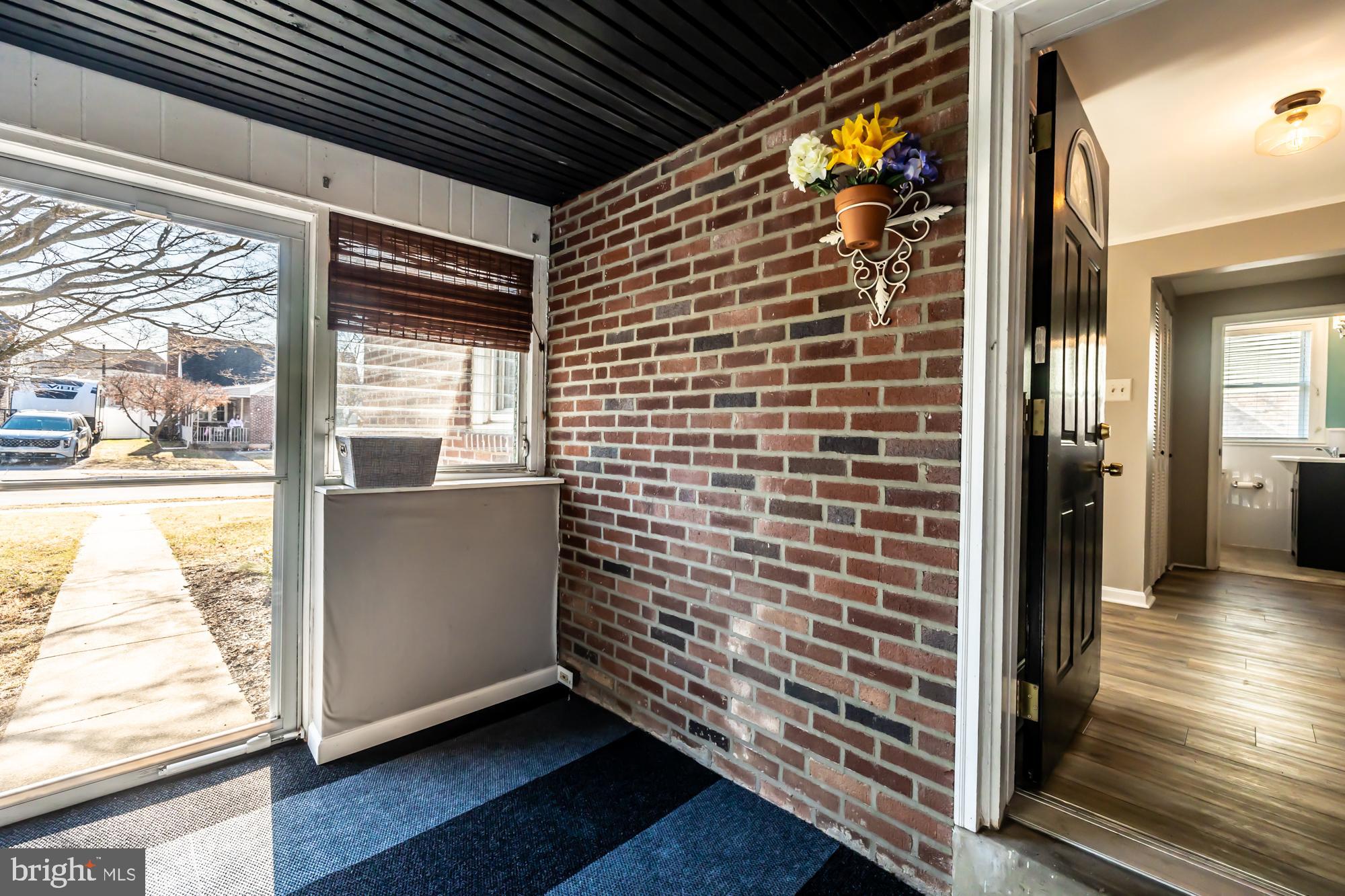 612 Wendy Road Holmes, PA 19043 - Photo 6 of 39 Gallery Image 6