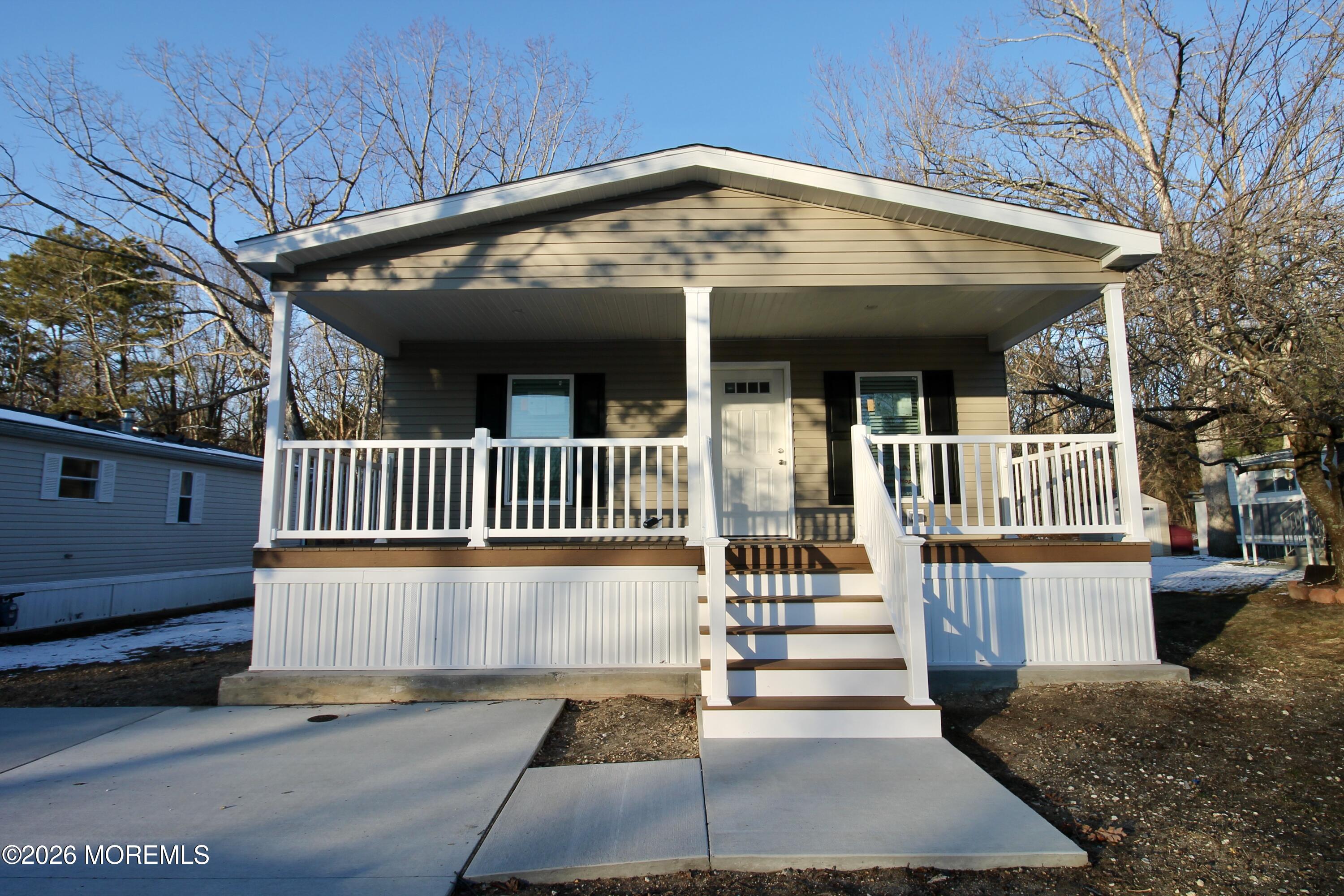 10943FDD-F28D-4B60-B60C-4A14653B3B91_1_2