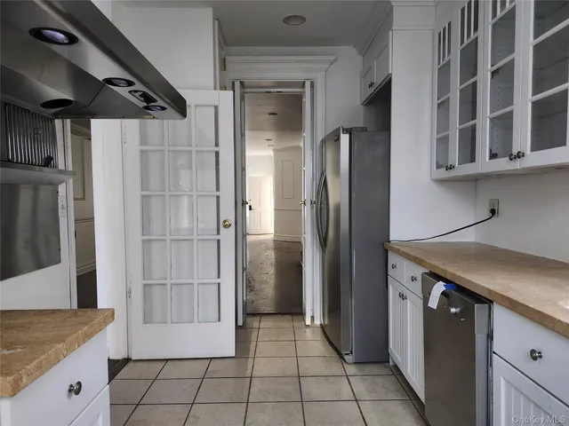 a bathroom with a sink and toilet