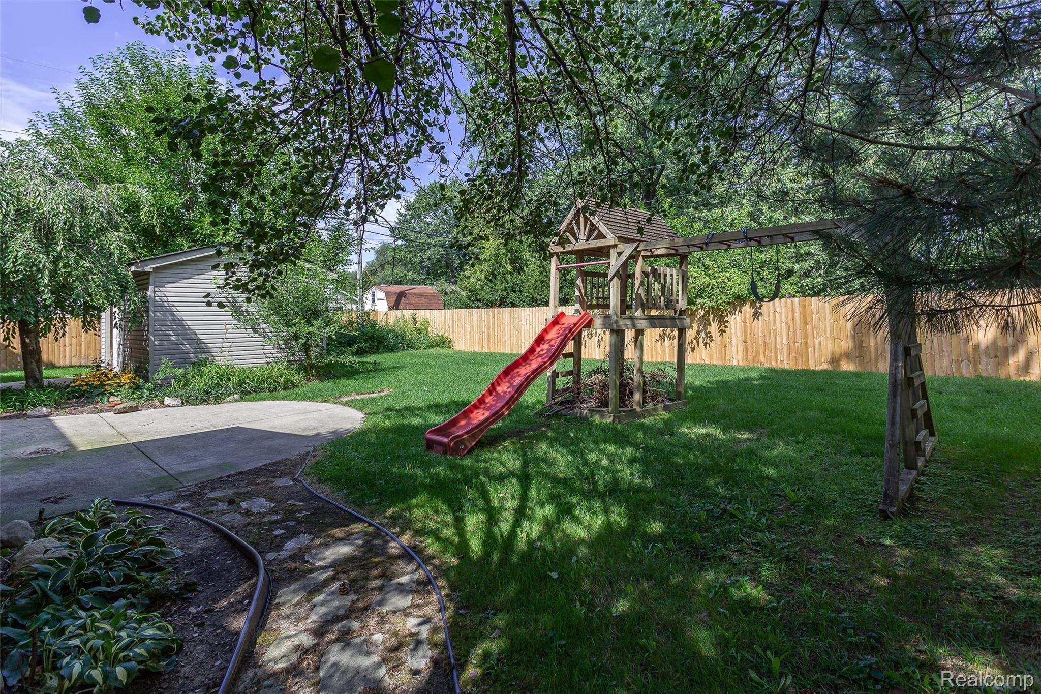 3930 Dunning Road Rochester, MI 48309 - Photo 9 of 49