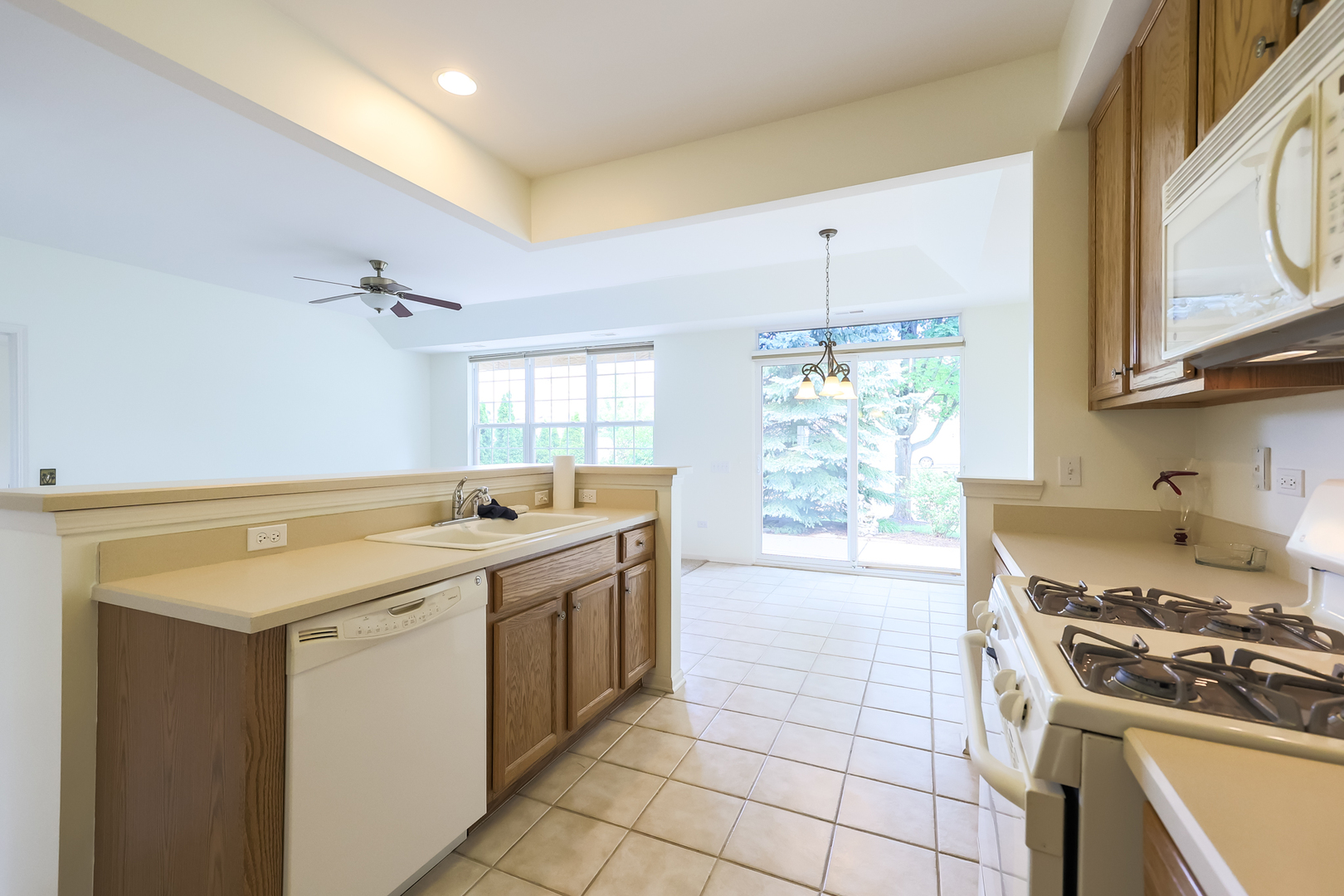 13548 Bonaire Road Huntley, IL 60142 - Photo 11 of 29 Gallery Image 11
