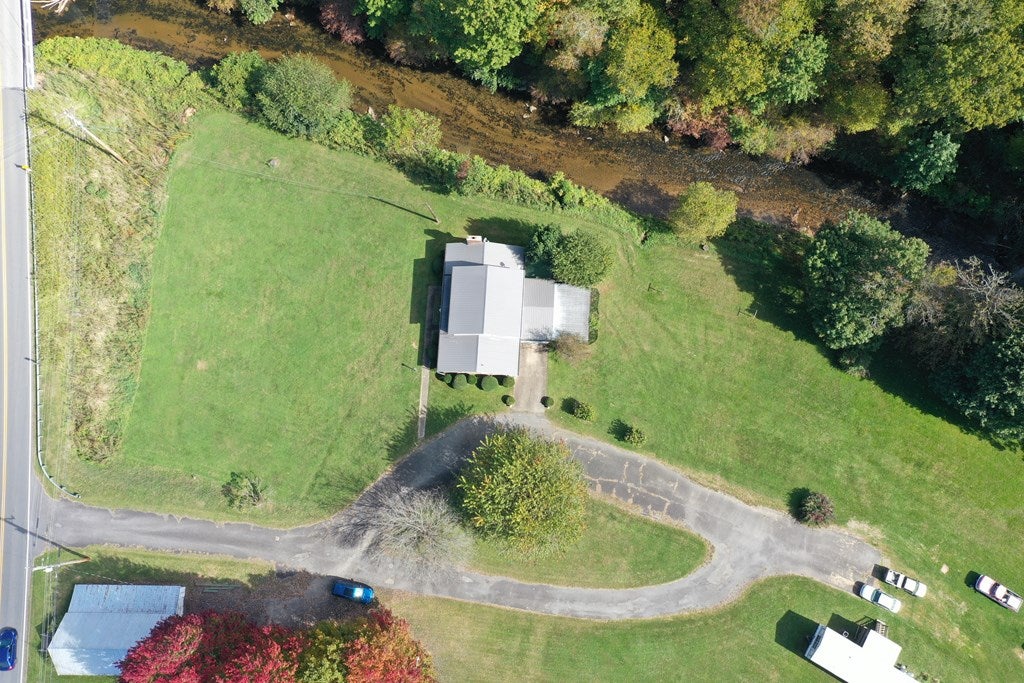 427 Cliffview Road Galax, VA 24333 - Photo 10 of 33 Gallery Image 10