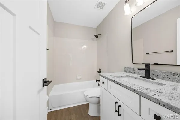 $3,500 | 8050 Knights Crossing Drive, O'Fallon, MO 63368