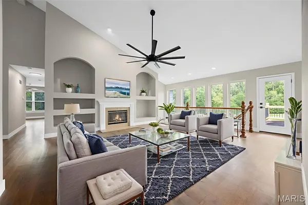 $3,500 | 8050 Knights Crossing Drive, O'Fallon, MO 63368