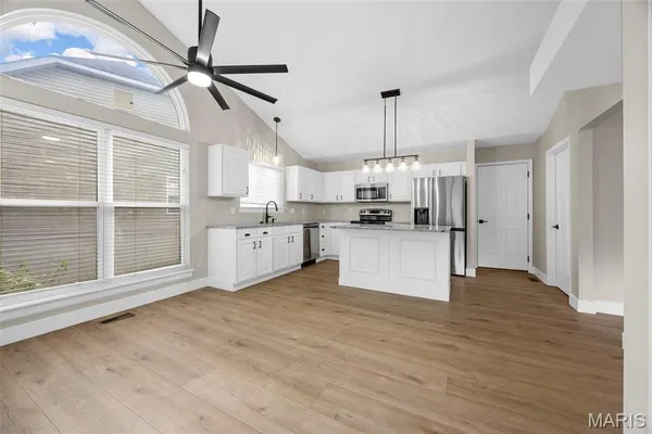 $3,500 | 8050 Knights Crossing Drive, O'Fallon, MO 63368