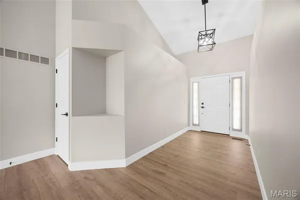 $3,500 | 8050 Knights Crossing Drive, O'Fallon, MO 63368