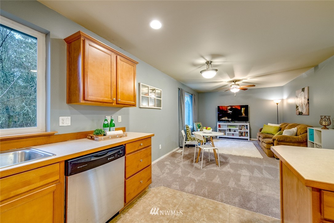 517 Radey Street, Unit F Port Orchard, WA 98366 - Photo 11 of 23 Gallery Image 11