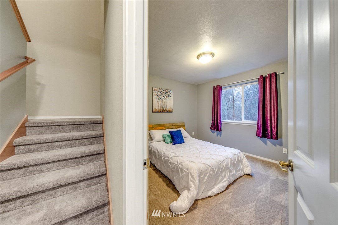 517 Radey Street, Unit F Port Orchard, WA 98366 - Photo 16 of 23 Gallery Image 16