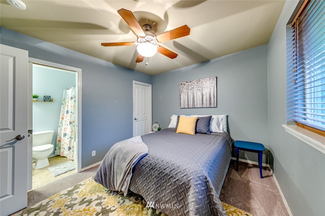 517 Radey Street, Unit F Port Orchard, WA 98366 - Photo 3 of 23 Gallery Image 3