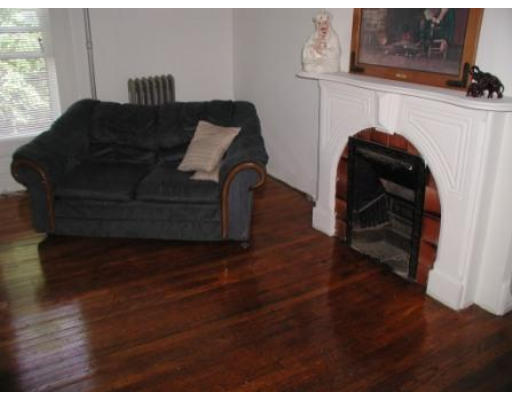 96 Bancroft Street Springfield, MA 01107 - Photo 3 of 7 Gallery Image 3