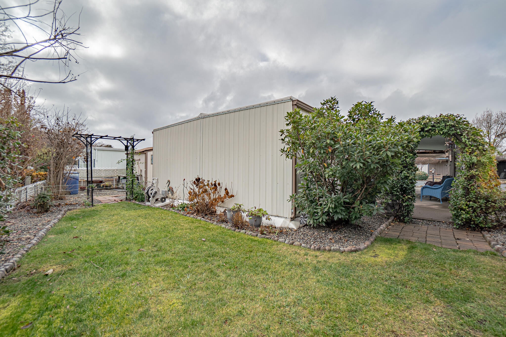 2252 Table Rock Road, Unit SPC 76 Medford, OR 97501 - Photo 18 of 26 18 Backyard