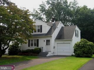 113 Academy Road Hatboro, PA 19040 - Photo 1 of 6 Gallery Image 1