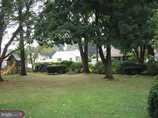 113 Academy Road Hatboro, PA 19040 - Photo 6 of 6 Gallery Image 6