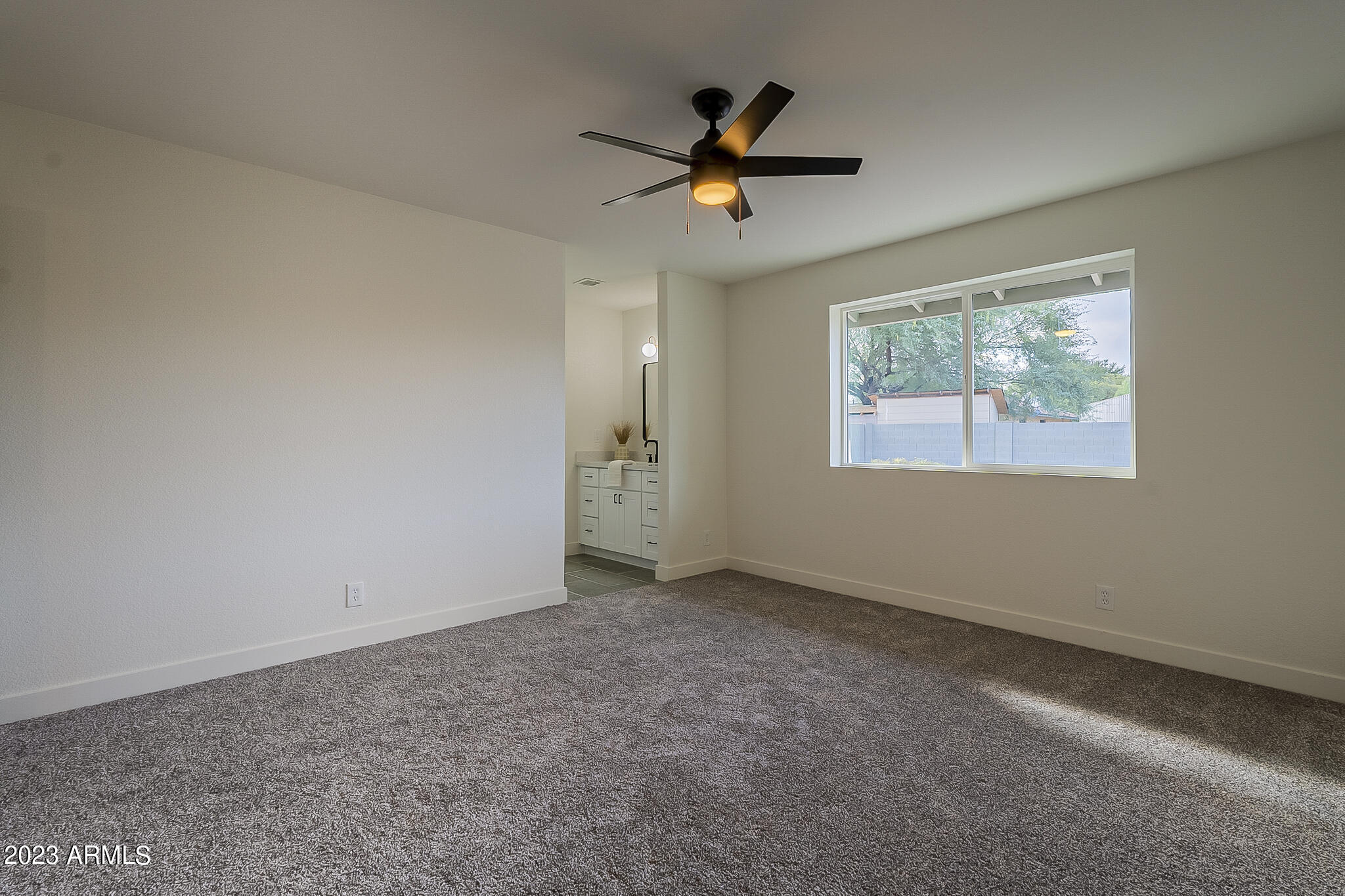 308 East Silver Creek Road Gilbert, AZ 85296 - Photo 26 of 46 Primary Suite