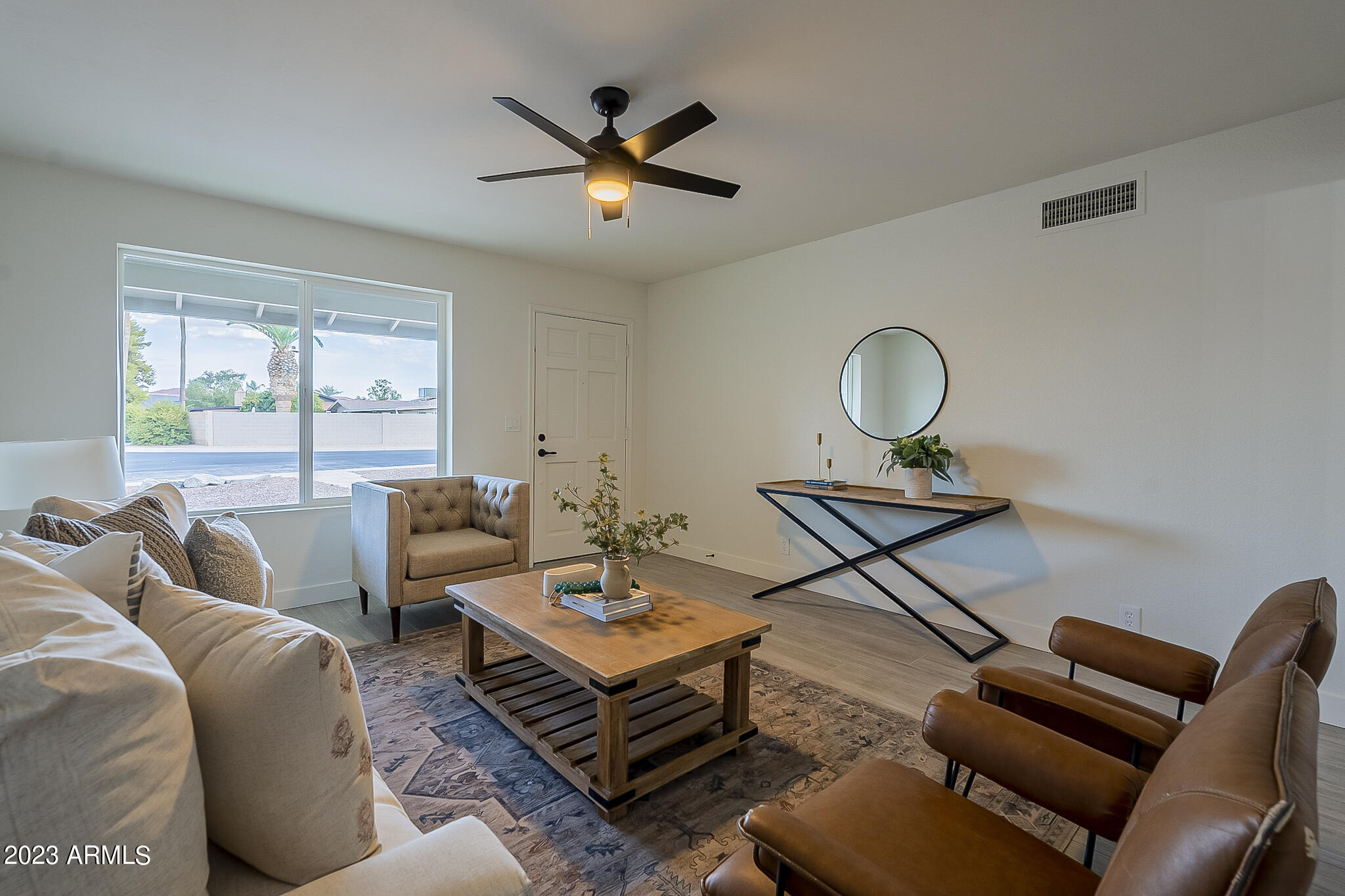 308 East Silver Creek Road Gilbert, AZ 85296 - Photo 8 of 46 Living Room